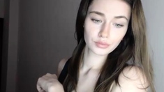 Hot Amateur Webcam Teen Masturbates For Their Fans