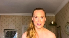 amateur blonde solo webcam