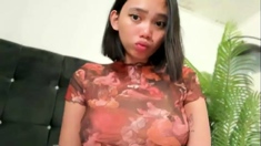 Amateur asian ladyboy solo on cam