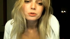 Home Made Amateur Blonde Masturbating