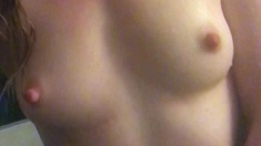 Cute amateur webcam teen girl toying pussy on webcam