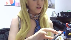Close up MILF masturbation