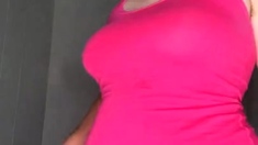 Amateur Bbw Courtney With Glasses Masturbates