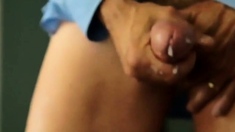 Amateur Big-Cock Daddy Suits Up for Solo Action
