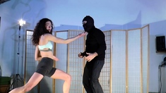 Fightingdream video store - Daphne Finger'S Strikes